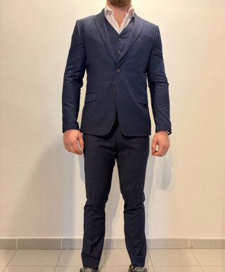 Traje de hombre azul a cuadros