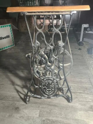 Máquina de coser Singer antigua