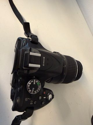 Cámara Nikon D5200 + Accesorios