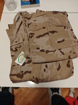 Traje militar árido Talla M