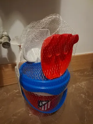 Kit Cubo Pala Rastrillo Atlético