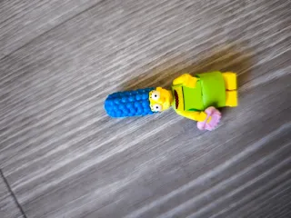 Lego Minifigure Marge Simpson