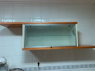 Muebles de cocina beige y madera