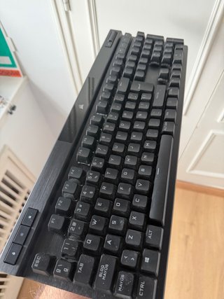 Teclado Corsair K70 RGB PRO