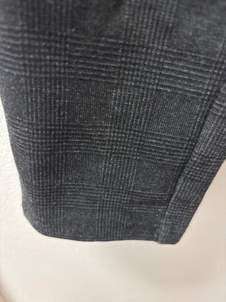 Pantalón de vestir gris a cuadros