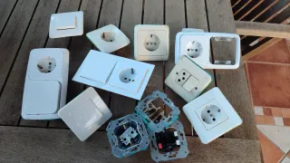 Enchufes e interruptores varios