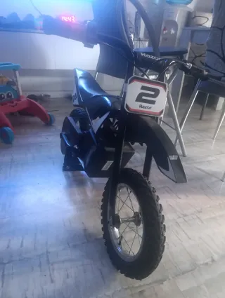 Moto eléctrica niños