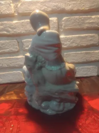 Figura de porcelana NAO.