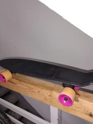 Monopatín Oxelo Negro Ruedas Rosas