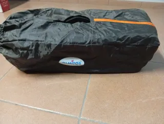 cuna parque infantil con diseño de jirafa