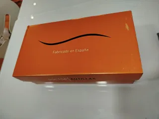 Zapatos negros con velcro