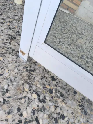 Puerta aluminio con fijo