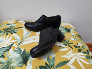 Botines negros piel T39