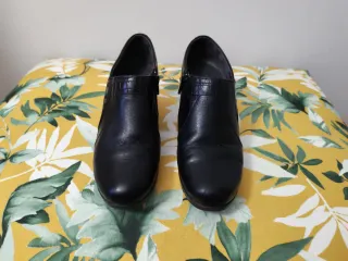 Botines negros piel T39