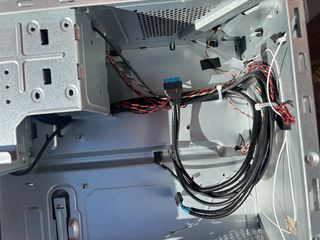 Case PC ASUS G11CB con lettore DVD