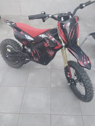 Moto Eléctrica TTR Motocross Negra/Roja