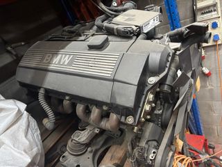 Motor BMW 323 con cambio