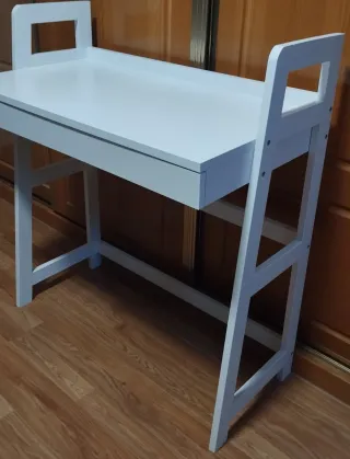 Mesa escritorio madera con cajón