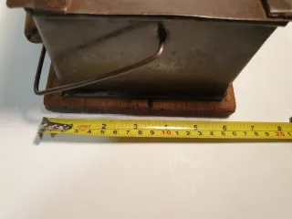 Calientapiés / Brasero de mano rústico