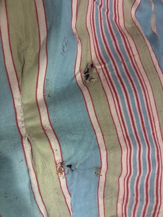 Funda de colchón antigua a rayas