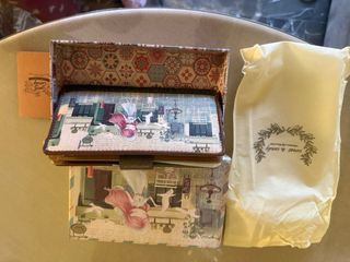 Cartera Sweet Candy con monedero y etiqueta