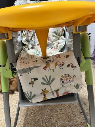 Trona de bebé con bandeja