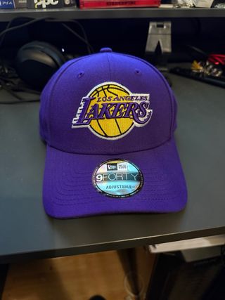Gorra New Era Lakers Morada Ajustable