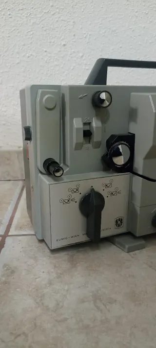Proyector Eumig Super 8