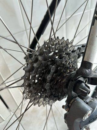 Bicicleta de carretera Felt Negra