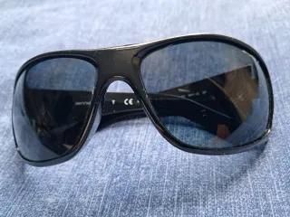 Gafas de sol Arnette negras polarizadas