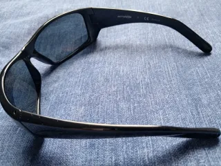 Gafas de sol Arnette negras polarizadas