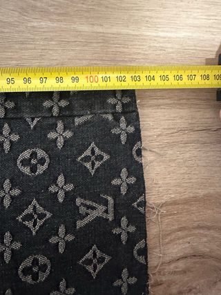 Pantaloni Louis Vuitton Monogram effetto scolorito