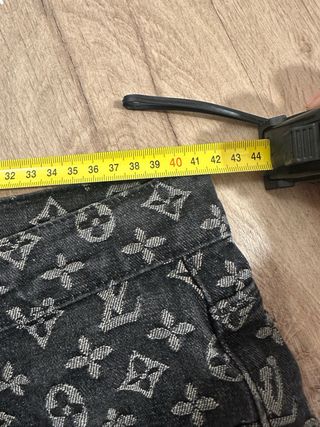 Pantaloni Louis Vuitton Monogram effetto scolorito