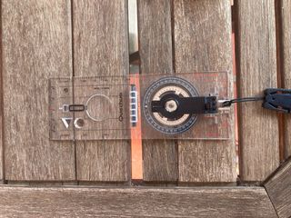 Brújula Quechua con funda