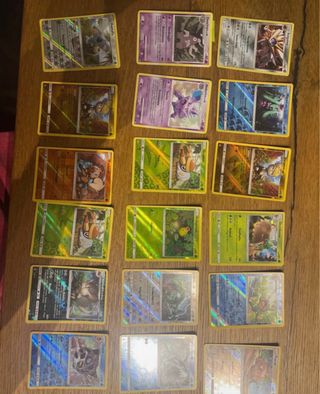 Carte Pokemon Nidorino, Mareanie, Grubbin, Jangmo-