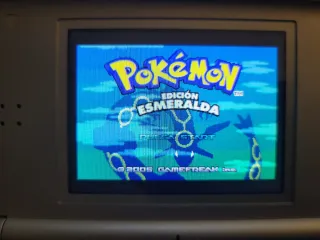 Pokemon Esmeralda GBA