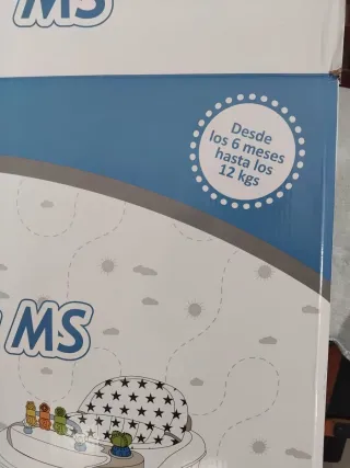 Andador infantil con juegos