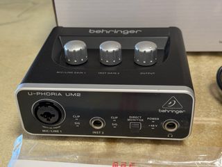 Micrófono Neewer NW-800 + Behringer UM2