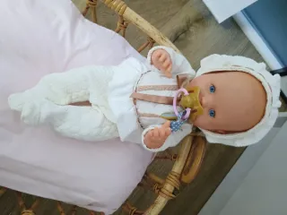 Muñeco Nenuco con chupete