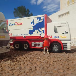 Pack 2 Camiones Euro Trans Playmobil 9370