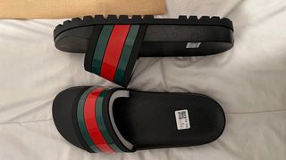 Chanclas Gucci Negras Rayas Verdes Rojas