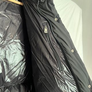 Plumífero Moncler Maya Negro con Capucha