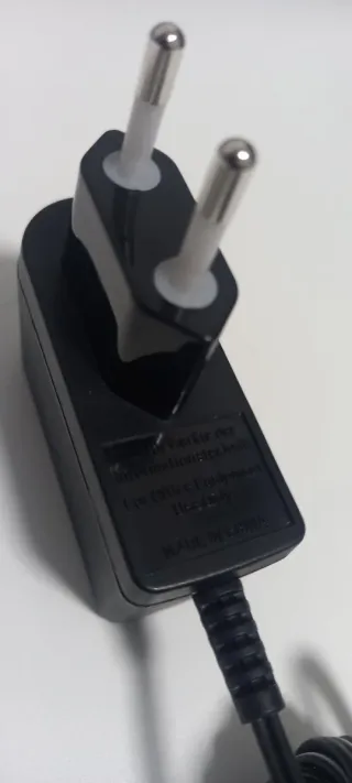 Adaptador Corriente MODEL-IW156E 6V 150mA.