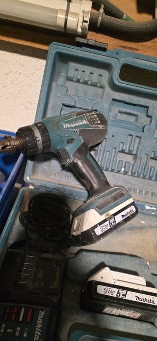 2 Taladros Inalámbricos Makita