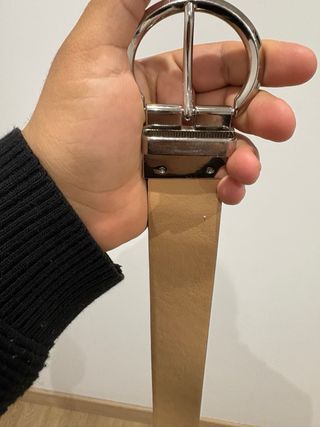 Cinturón Negro Hebilla Plateada Circular