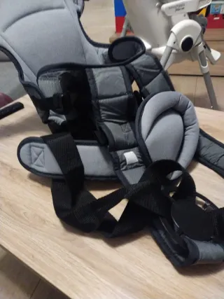 Mochila porta bebé gris