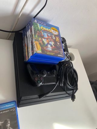 PS4 Pro + 2 Mandos + 7 Juegos