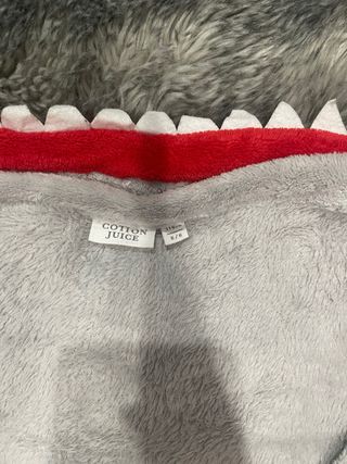 Saco/manta, tiburón para niño de  5-6 años