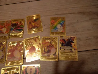 13 Cartas Pokémon Charizard Doradas
