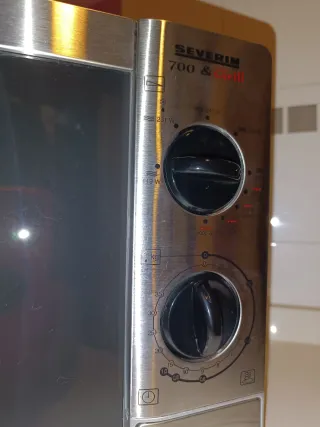 Microondas Severin MW 9713 17L- AVERIADO